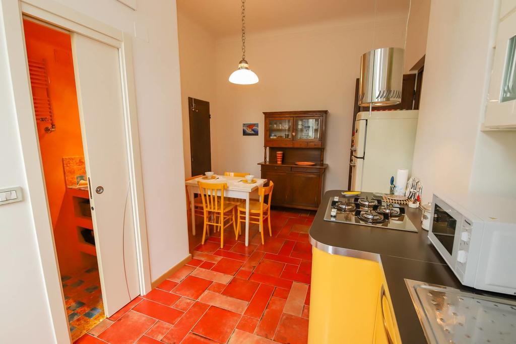 Altido Apt For 3 With Rooftop Balcony And Lovely Cityview Генуа Екстериор снимка