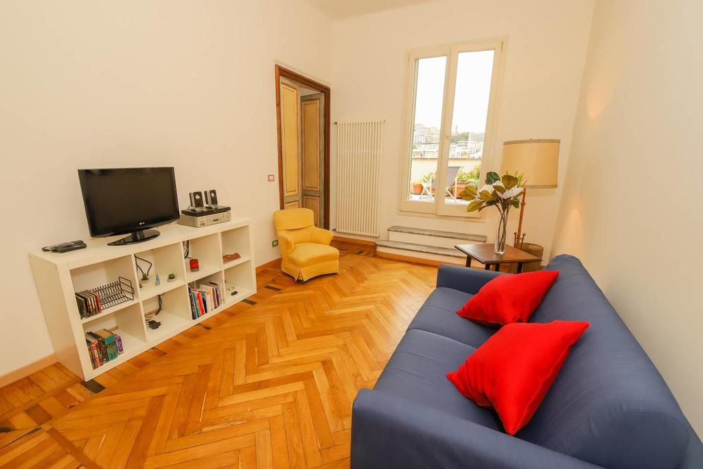 Altido Apt For 3 With Rooftop Balcony And Lovely Cityview Генуа Екстериор снимка