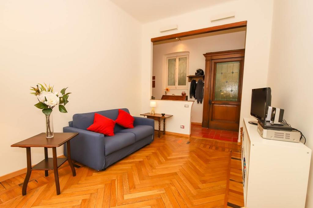 Altido Apt For 3 With Rooftop Balcony And Lovely Cityview Генуа Екстериор снимка