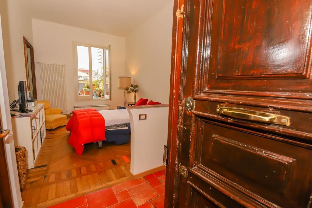 Altido Apt For 3 With Rooftop Balcony And Lovely Cityview Генуа Екстериор снимка
